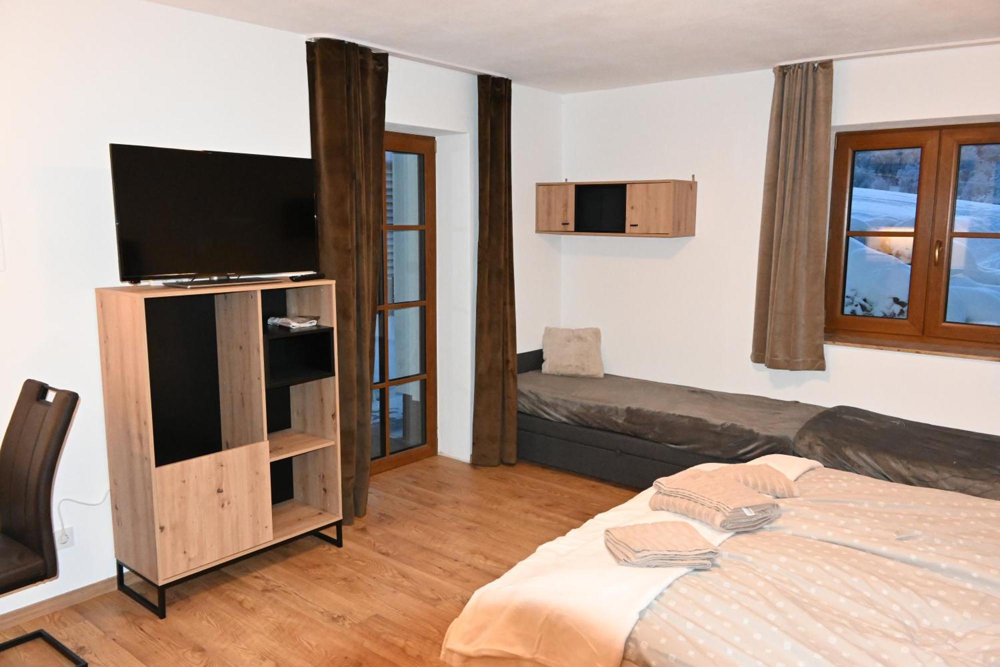 Nicky Apartments And Studios Niederau Esterno foto